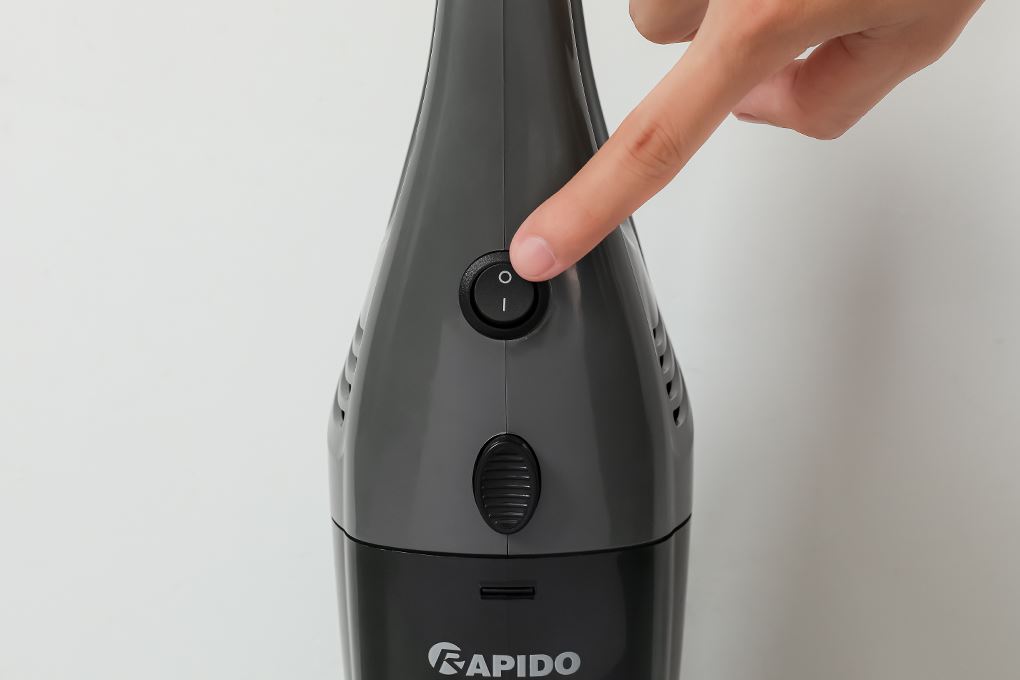 Máy hút bụi cầm tay Rapido RVC-600HG Màu Đen - Xám