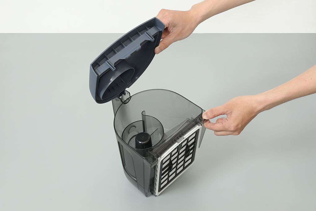 Máy hút bụi dạng hộp Electrolux Clean 500 EFC52512 Màu Xanh Dương