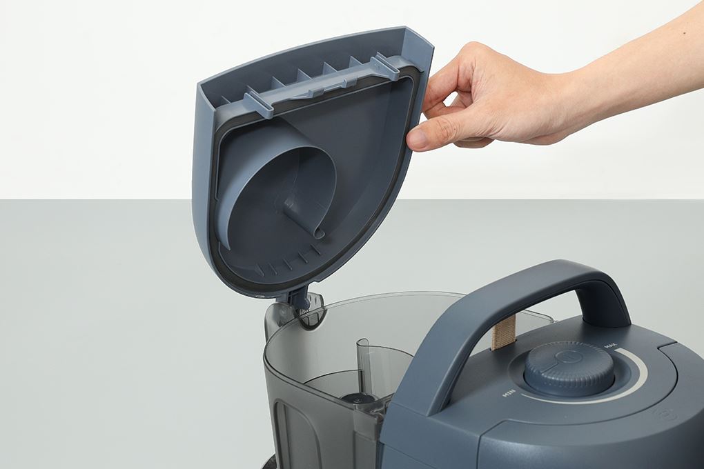 Máy hút bụi dạng hộp Electrolux Clean 500 EFC52512 Màu Xanh Dương