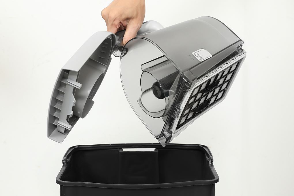 Máy hút bụi dạng hộp Electrolux Clean 500 EFC52614 Màu Xám