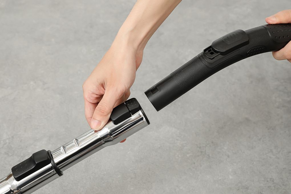 Máy hút bụi dạng hộp Electrolux Clean 500 EFC52614 Màu Xám