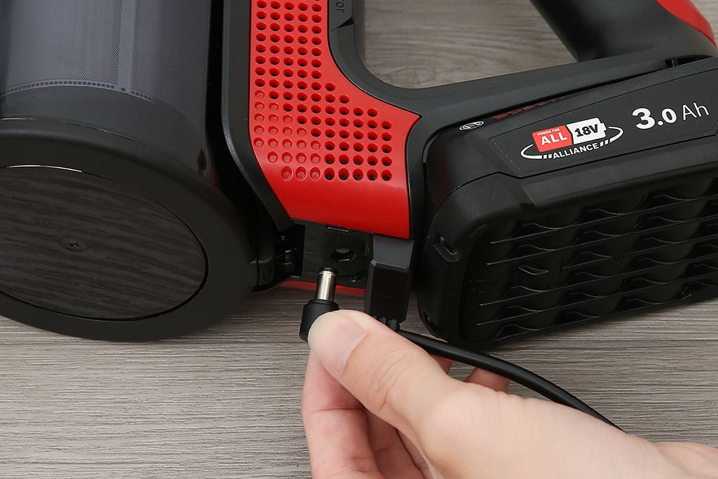 Máy hút bụi không dây Bosch BCS711PET Màu Đỏ