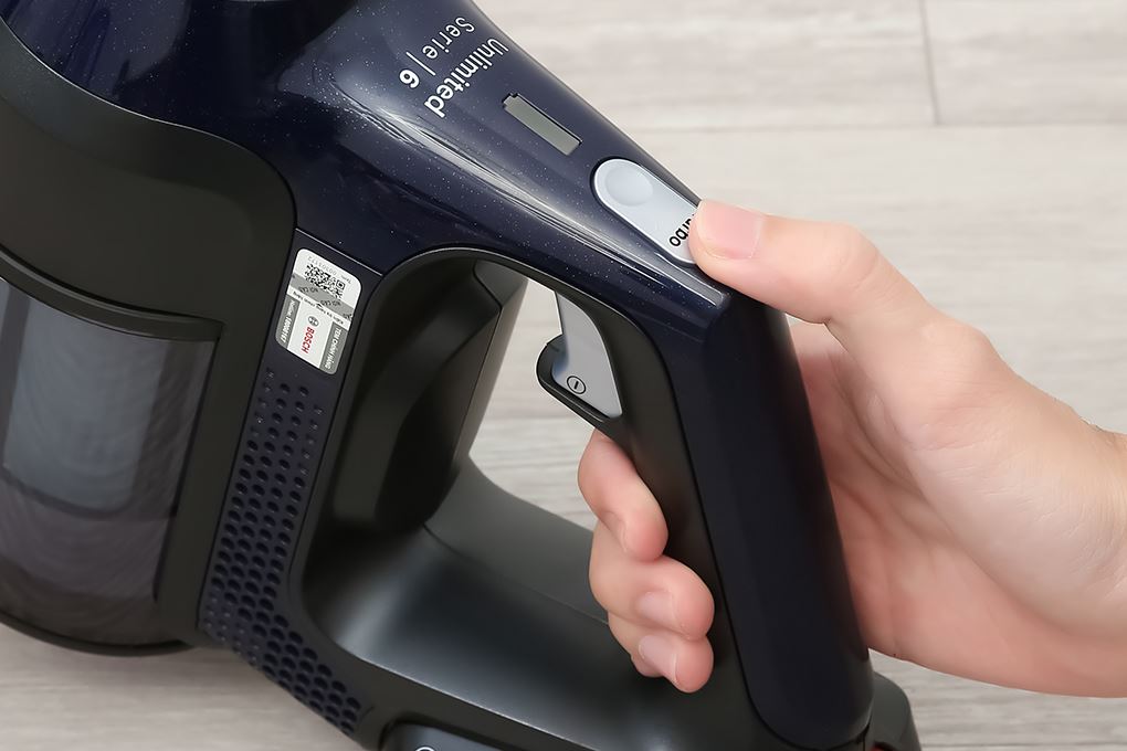 Máy hút bụi không dây Bosch BBS611MAT - 18
