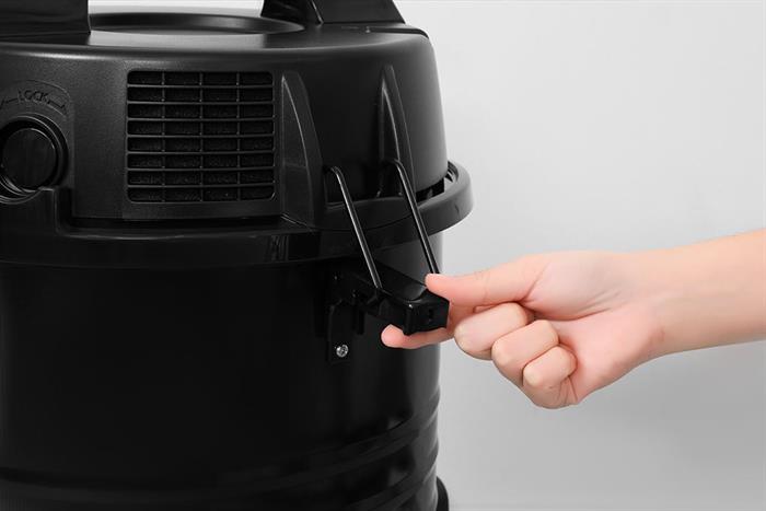 Máy hút bụi công nghiệp Panasonic MC-YL631RN46 Màu Đen - Đỏ