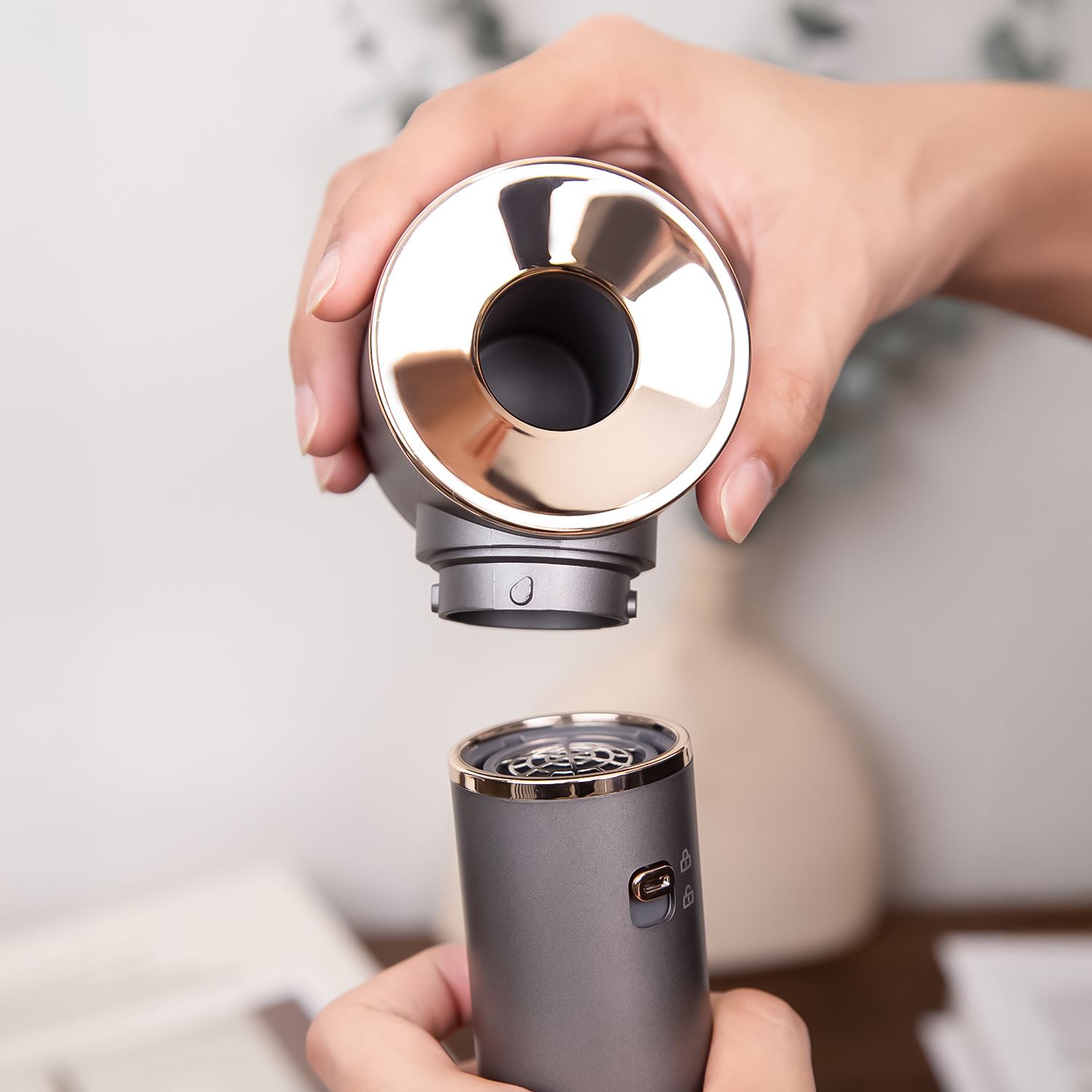 Máy sấy tóc tốc độ cao LUMIAS HDL-200M Xám Màu Xám