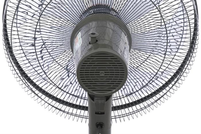 Quạt đứng Daikiosan 7 cánh DQ101 70W Màu Xám