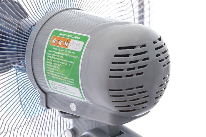 Quạt treo tường Daikiosan 6 cánh DQ121 55W Màu Xám