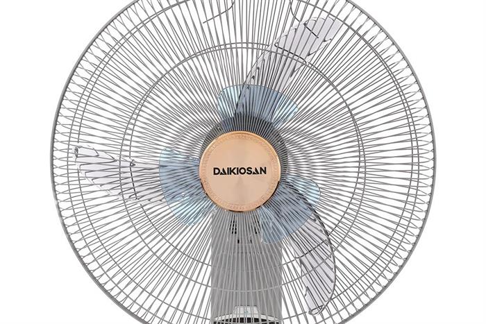 Quạt treo tường Daikiosan 6 cánh DQ122 60W Màu Xám