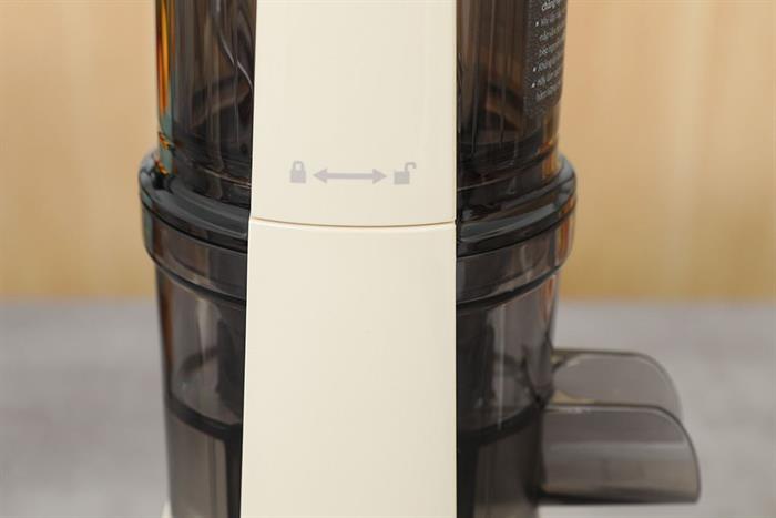 Máy ép chậm Joyoung JSJ-550 Màu Màu be