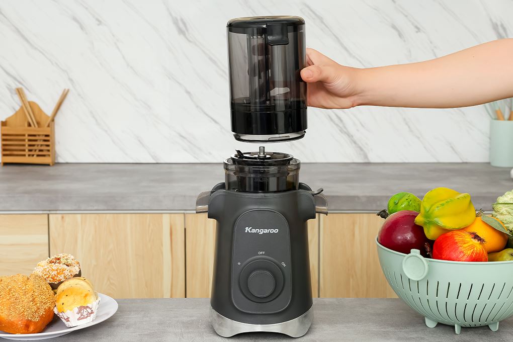 Máy ép chậm Kangaroo KGSJ15M1G Màu Ghi đen