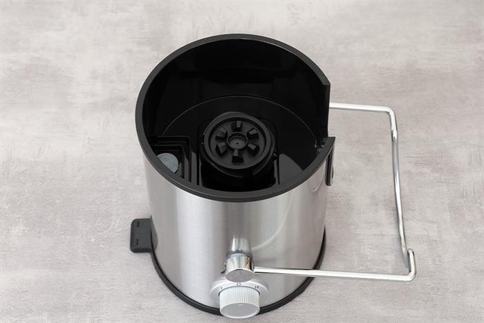 Máy ép trái cây AVA JE20 Màu Đen