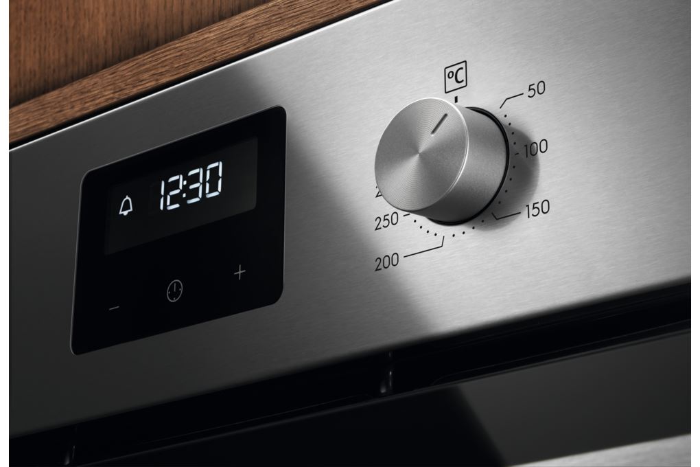 Lò nướng âm Electrolux KODGE70X 72 lít Màu Bạc