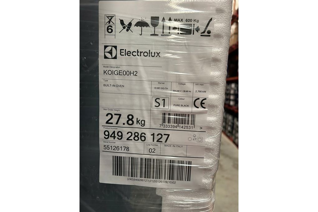 Lò nướng âm Electrolux KOIGE00H2 72 lít Màu Đen