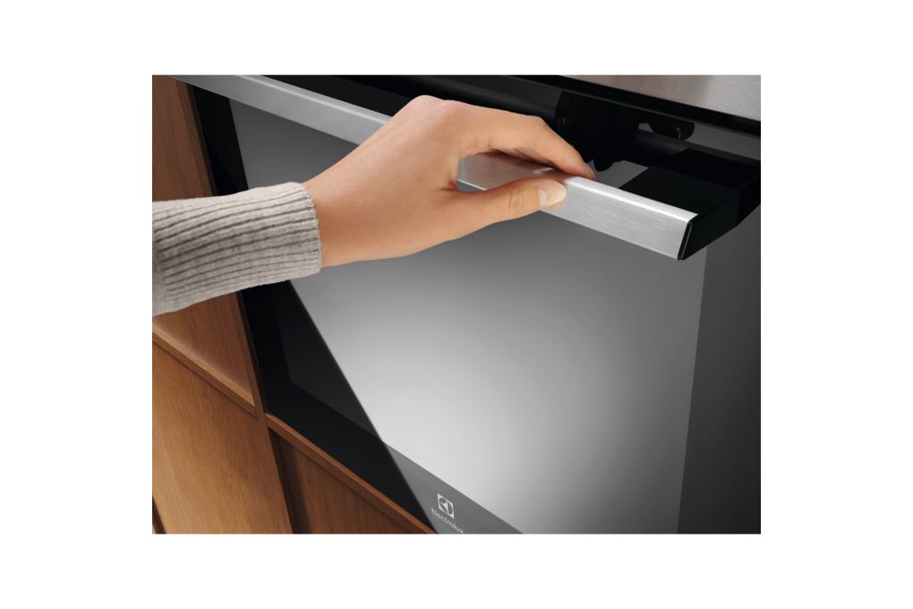 Lò nướng âm Electrolux KOHHE00BX 65 lít Màu Bạc