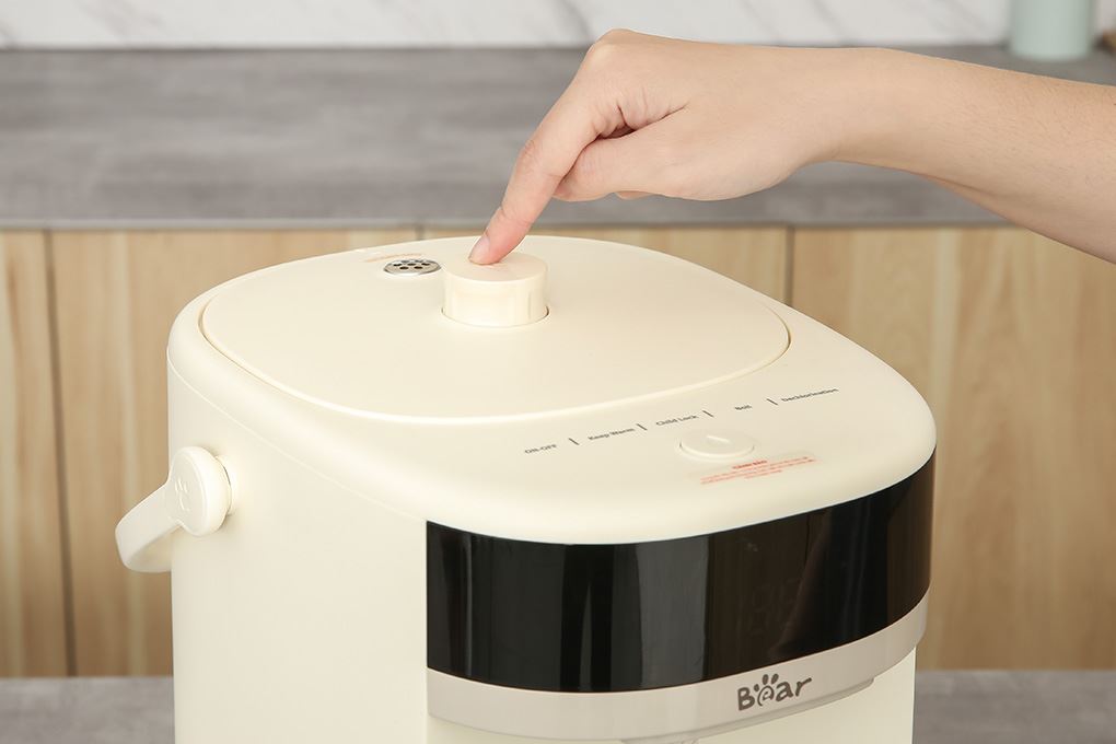 Bình thuỷ điện Bear EWB-5H50C62 5 lít Màu Màu be