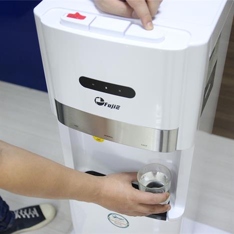Cây nước nóng lạnh FujiE WD6500C 585W Màu Trắng