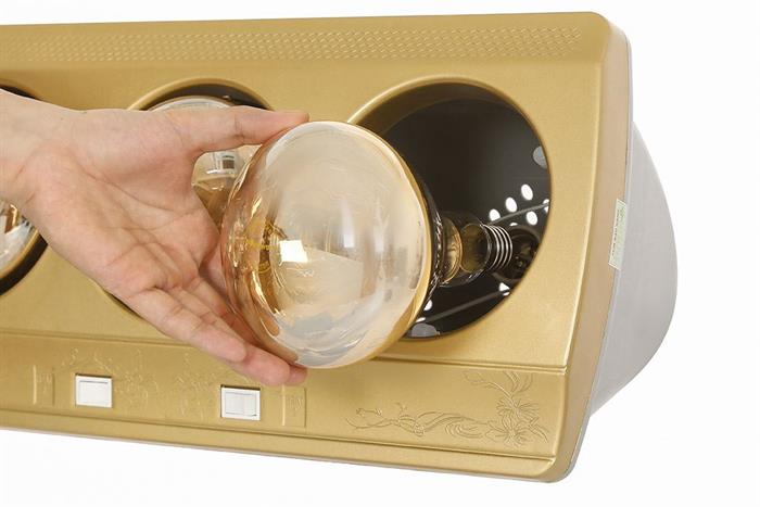 Đèn sưởi 3 bóng Kangaroo KGWH3G Màu Vàng