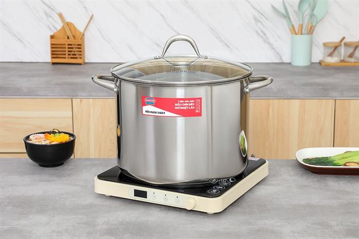 Nồi Inox 3 đáy nắp kính 30 cm Sunhouse SHG301-30 Màu Inox