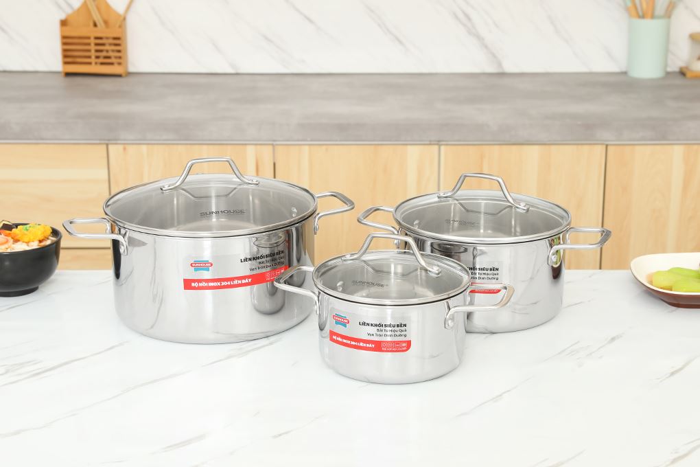 Bộ 3 nồi Inox 3 lớp nguyên khối nắp kính Sunhouse Healthy SHG709