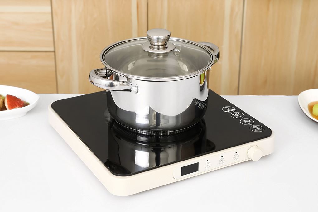 Nồi inox 3 đáy nắp kính 18 cm Inochi Kuro HNK.NIKR.2418 Màu Inox