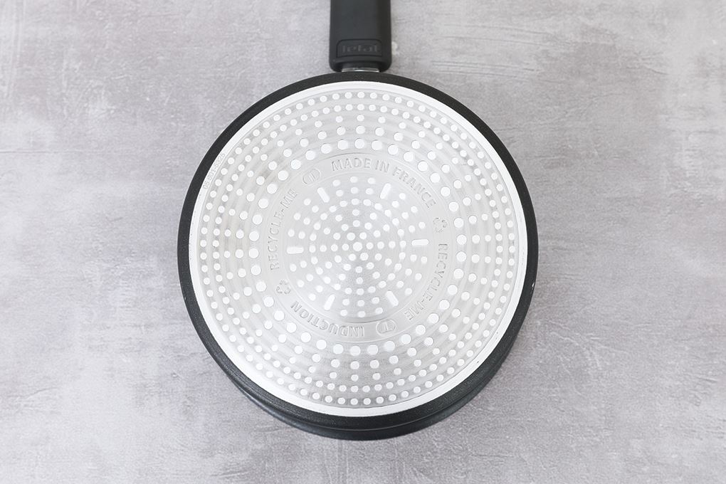 Quánh nhôm chống dính 16 cm Tefal Excellence Fusion G3412802 Màu Đen