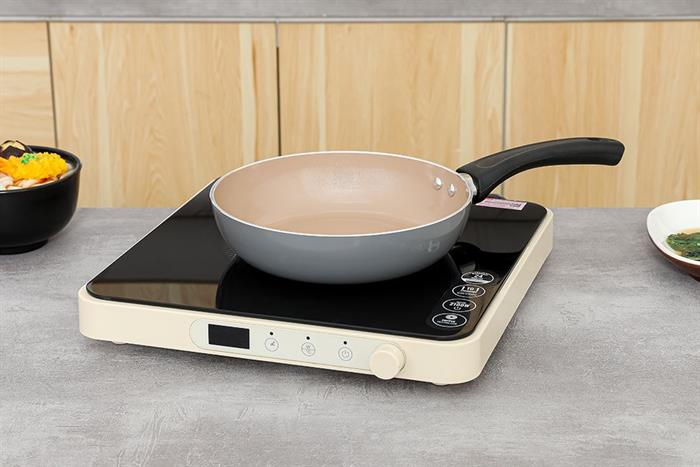 Chảo nhôm chống dính đáy từ 20 cm Elmich Colosseum Y1 EL-3718 Xám Màu Xám