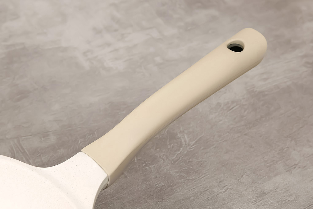 Chảo nhôm chống dính vân đá đáy từ 24 cm Inochi Omi Simple HIN.CHOS.VD24 Màu Trắng