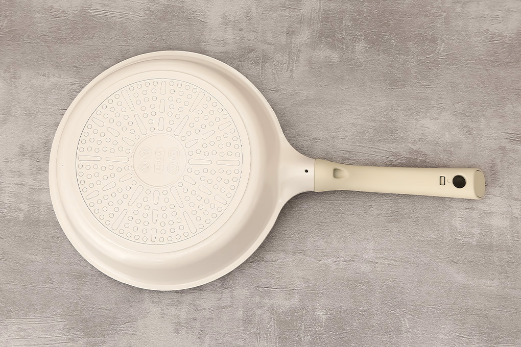 Chảo nhôm chống dính vân đá đáy từ 24 cm Inochi Omi Simple HIN.CHOS.VD24 Màu Trắng