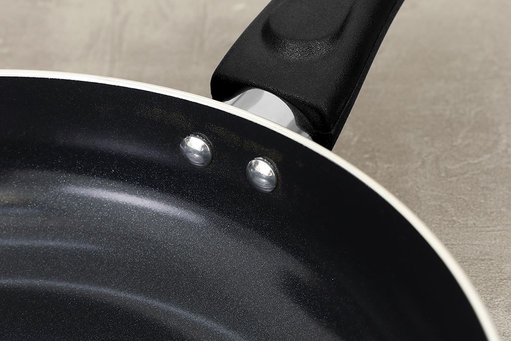 Chảo nhôm chống dính đáy từ 26 cm Elmich Smartcook SM5962LY26 Màu vàng