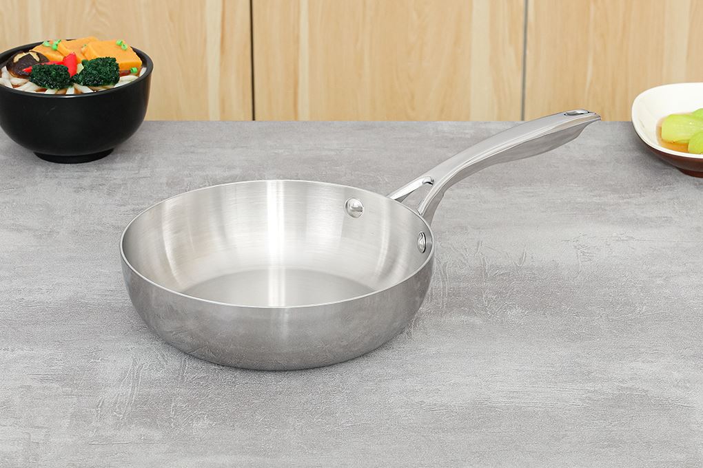 Chảo inox nguyên khối sâu đáy từ 20 cm Green Cook GCP2518-20IH Màu Inox