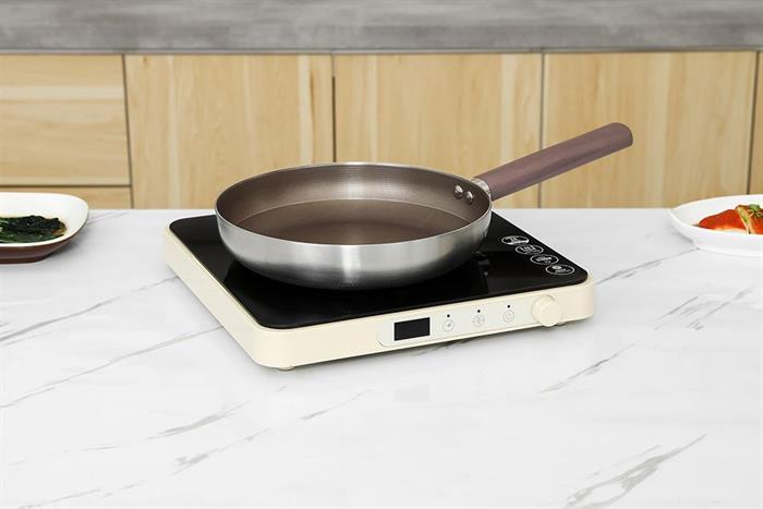 Chảo inox nguyên khối chống dính 24 cm AVA TC-TCJG24 Màu Inox