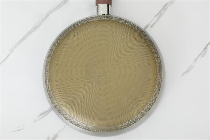 Chảo inox nguyên khối chống dính 24 cm AVA TC-TCJG24 Màu Inox