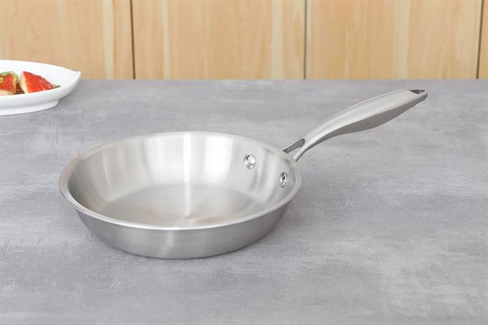 Chảo inox nguyên khối đáy từ 20 cm Inochi Omi Gourmet HIN.CRIN.GM20 Màu Bạc