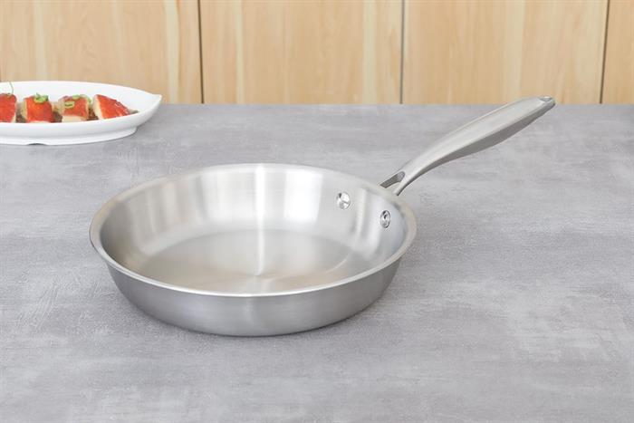 Chảo inox nguyên khối đáy từ 24 cm Inochi Omi Gourmet HIN.CRIN.GM24 Màu Bạc