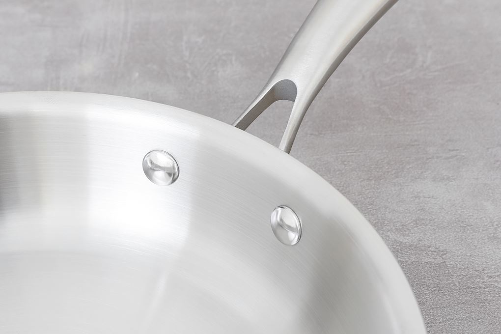 Chảo inox nguyên khối đáy từ 24 cm Inochi Omi Gourmet HIN.CRIN.GM24 Màu Bạc