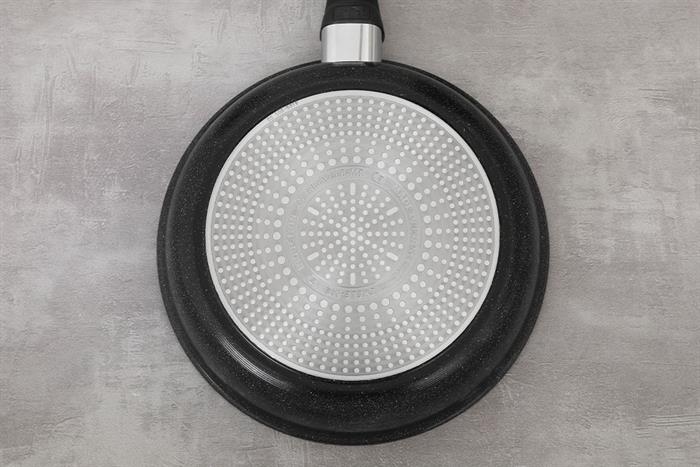 Chảo nhôm chống dính đáy từ 24 cm Tefal Expertise G2020432 Màu Đen