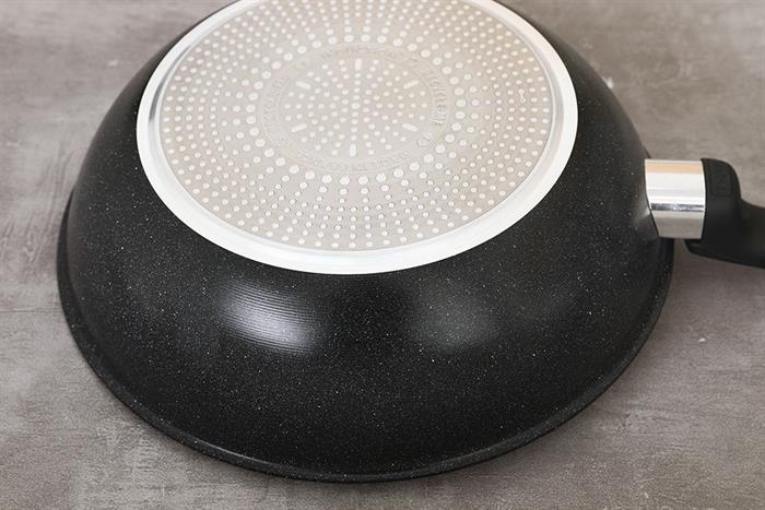 Chảo nhôm sâu chống dính đáy từ 28 cm Tefal Expertise G2021932 Màu Đen