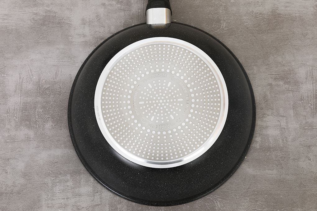 Chảo nhôm sâu chống dính đáy từ 28 cm Tefal Expertise G2021932 Màu Đen