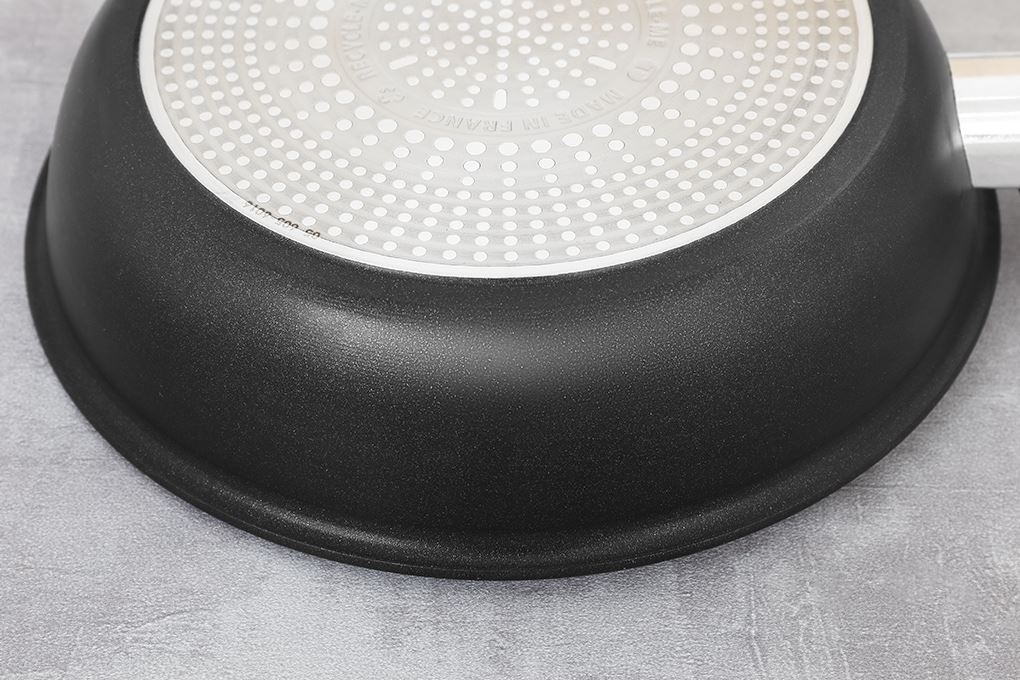 Chảo nhôm chống dính đáy từ 24 cm Tefal Excellence Fusion G3380402 Màu Đen