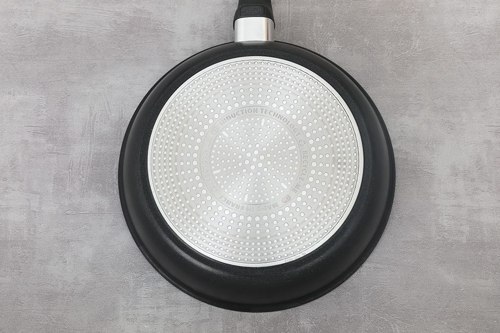 Chảo nhôm chống dính đáy từ 26 cm Tefal Excellence Fusion G3380502 Màu Đen