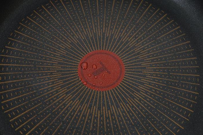 Chảo nhôm chống dính đáy từ 26 cm Tefal Excellence Fusion G3380502 Màu Đen