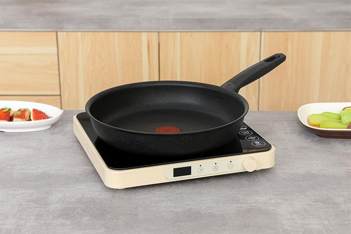 Chảo nhôm chống dính đáy từ 28 cm Tefal G3210602 Màu Đen