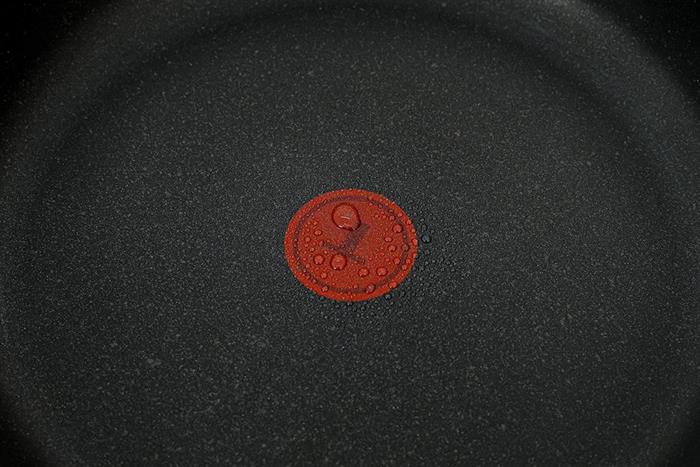 Chảo nhôm chống dính đáy từ 28 cm Tefal G3210602 Màu Đen