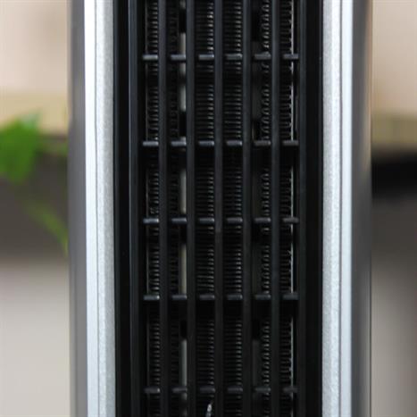 Quạt sưởi gốm FujiE CH-2000 Màu Đen