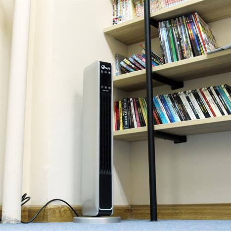 Quạt sưởi gốm FujiE CH-2000 Màu Đen