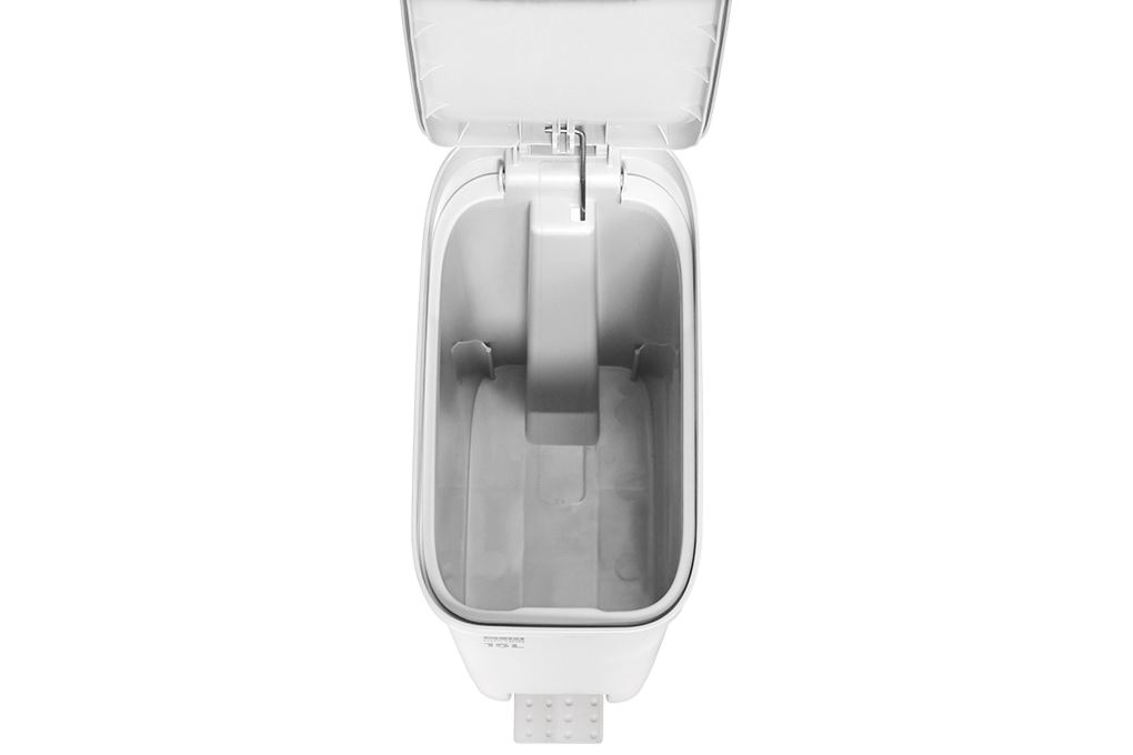 Thùng rác nhựa 15 lít Duy Tân Matsu Slim Màu Trắng