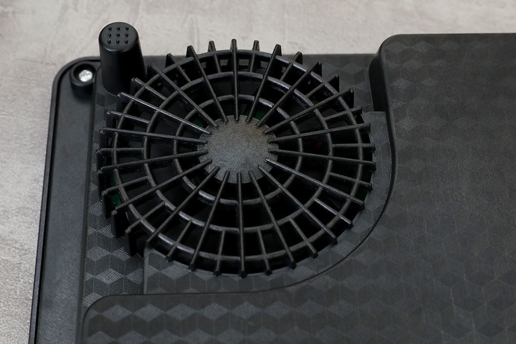 Bếp hồng ngoại đơn Pramie PRTH-1000 2200W Màu Đen