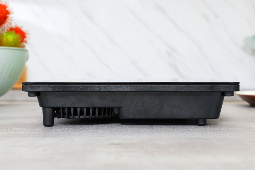 Bếp hồng ngoại đơn Pramie PRTH-1001 2200W Màu Đen