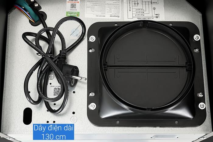 Máy hút mùi kính cong Kangaroo KGCH70H7C Màu Đen