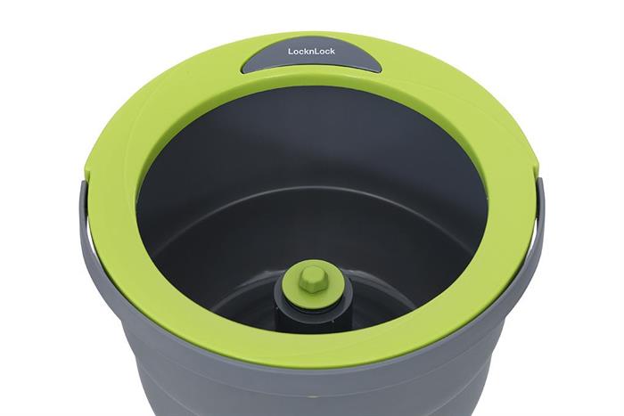 Bộ lau nhà 360 Lock&Lock ETM498 Màu Đen - Xanh lá